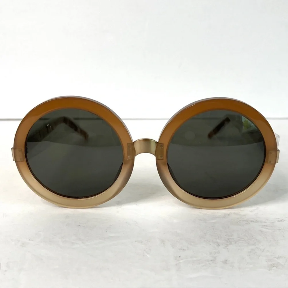 WILDFOX Malibu NEW Round Oversized Sunglasses Desert Taupe NEW With Case